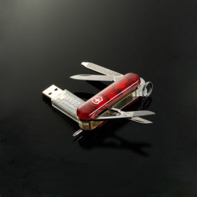 Складаний ніж Victorinox Swissmemory 0.6026.TM1