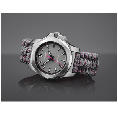 Жіночий годинник Victorinox Swiss Army I.N.O.X. V V241771