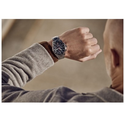 Мужские часы Victorinox Swiss Army FIELDFORCE Chrono V241855