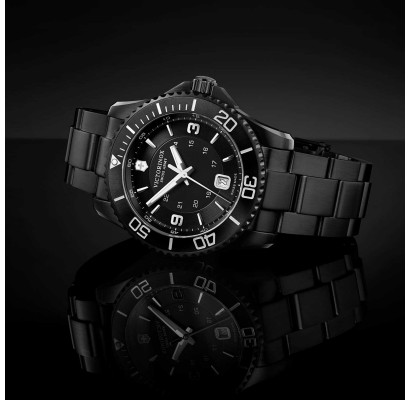 Чоловічий годинник Victorinox Swiss Army MAVERICK Large V241798