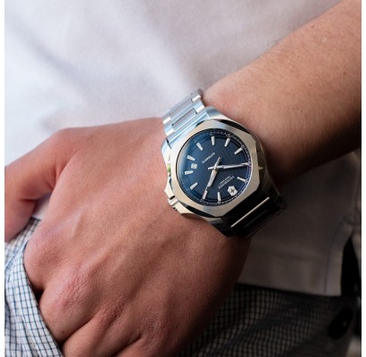 Мужские часы Victorinox Swiss Army I.N.O.X. Mechanical V241835