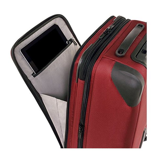 Чемодан Victorinox на 2 колесах